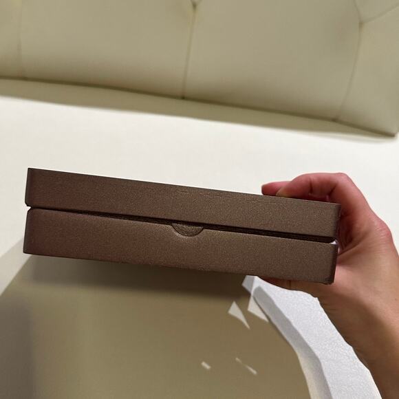 La Flor Dominicana Cigar Box - Picture 5 of 9